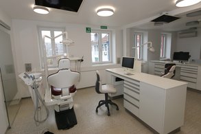 Behandlungsstühle in der KFO-Praxis Dr. Zeyher