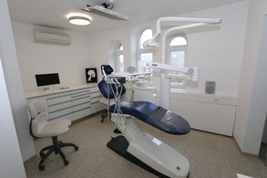 Behandlungsstuhl in der KFO-Praxis Dr. Zeyher